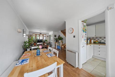2 bedroom house for sale, Danesrood, Lower Edgeborough Road, Guildford
