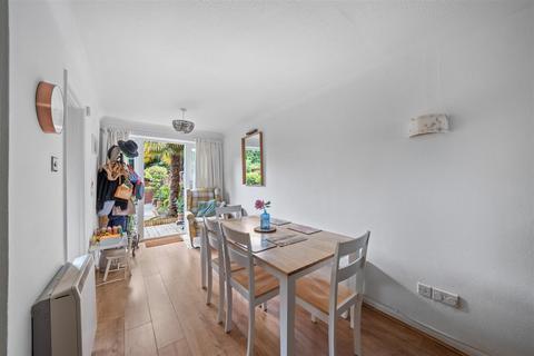 2 bedroom house for sale, Danesrood, Lower Edgeborough Road, Guildford