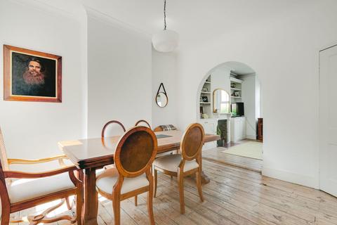 5a Lutwyche Road, London, SE6 4EP