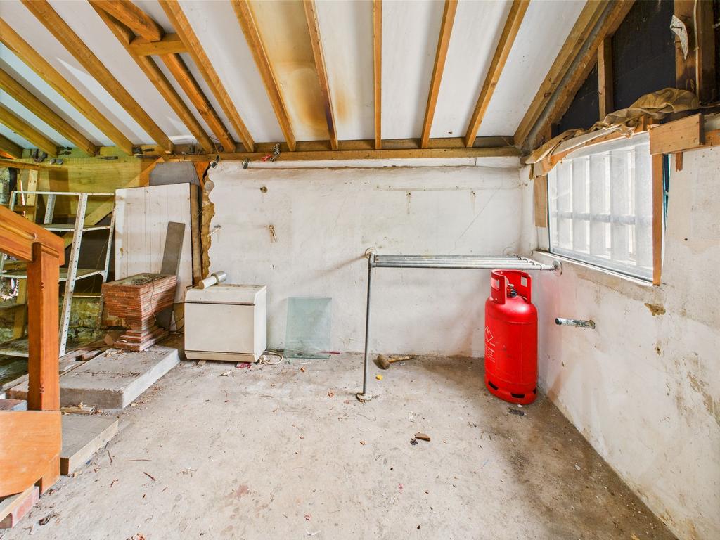 Rear room