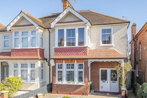 19 Radnor Avenue, Harrow, HA1 1SB
