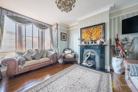 19 Radnor Avenue, Harrow, HA1 1SB
