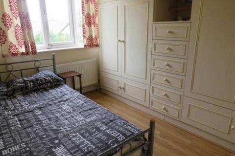undefined, Park View Avenue, Leeds LS4