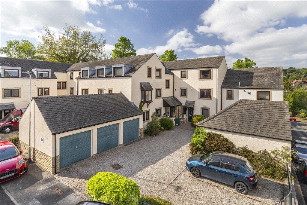 Holly Court