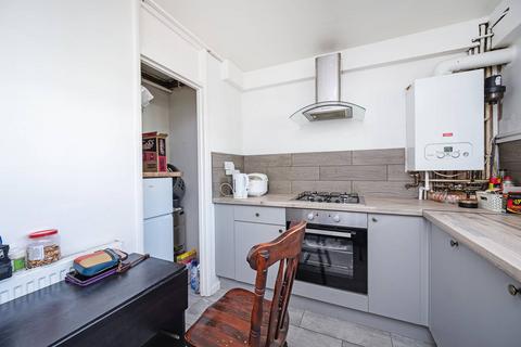 1 bedroom flat for sale, Mead Place, Hackney, London, E9