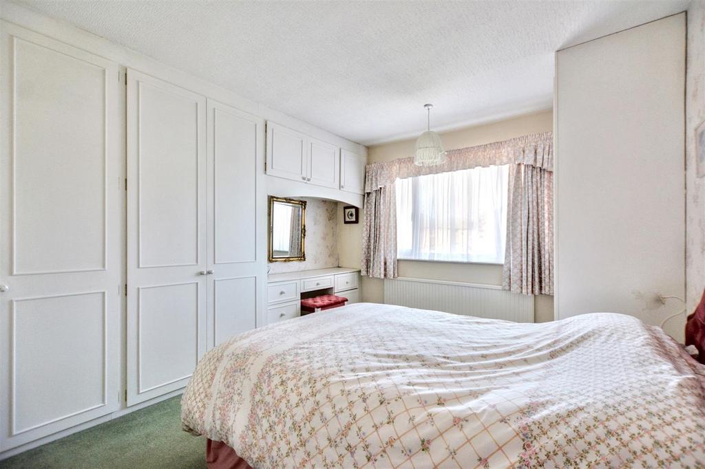 Bedroom 1 1.jpeg