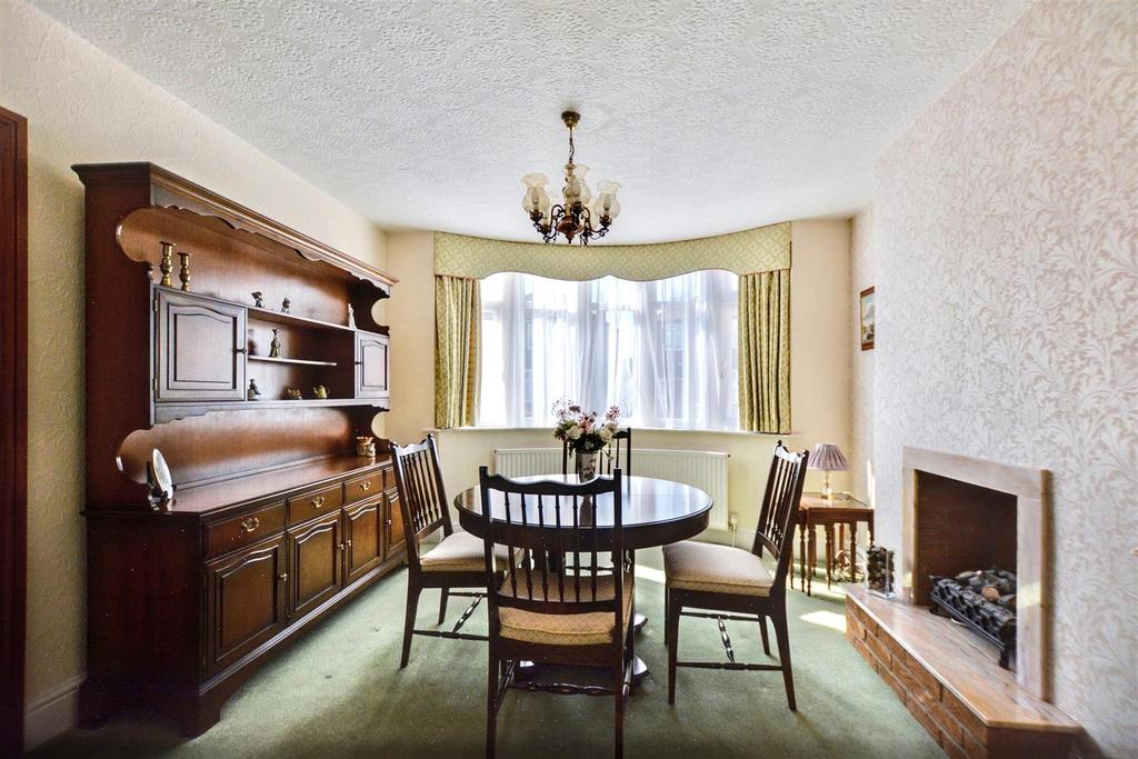 Dining Room 1.jpeg