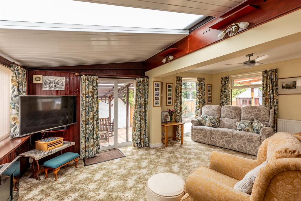 Green Dell Close, Henbury Living Room 5.jpg