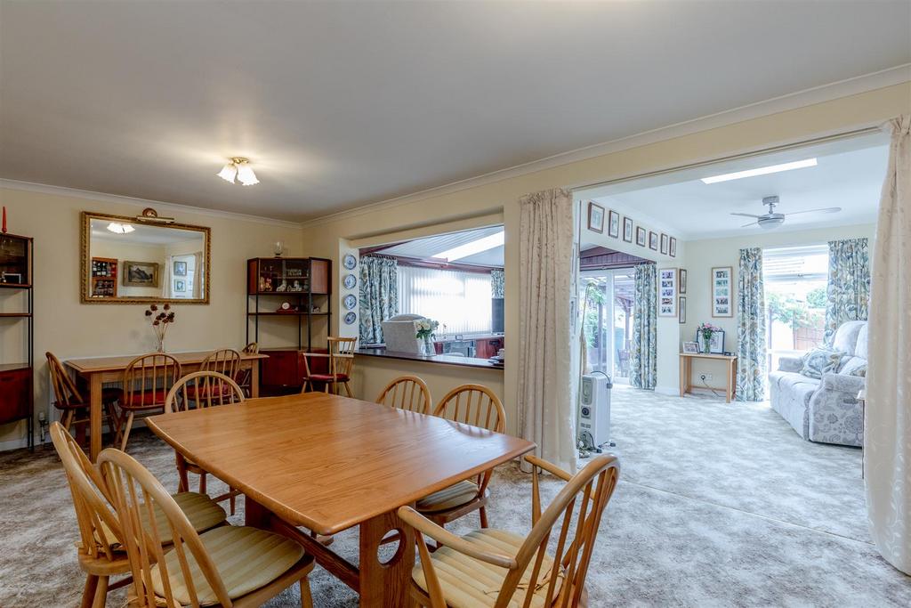Green Dell Close, Henbury Dining Room.jpg