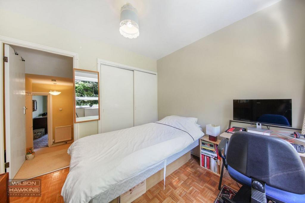 8 Leigh Court, Byron Hill Road - 9x VRc BURicb AU6yh L