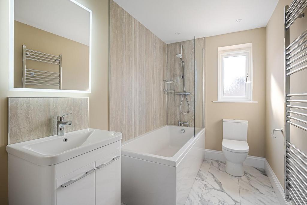 14 St Andrews Court-05.jpg
