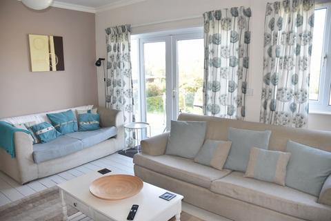 undefined, Cae Gwyrdd, Aberporth