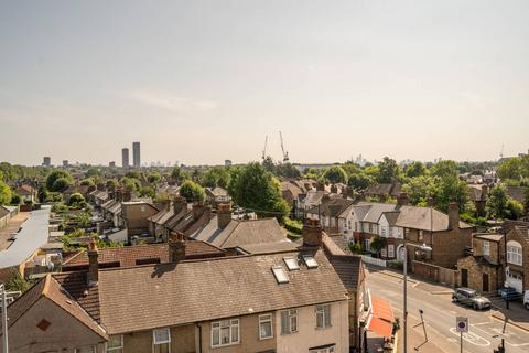 2 bedroom flat for sale, Thornbury Way, Walthamstow, London, E17