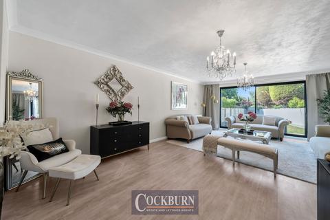 18a Packmores Road, London, SE9 2NA
