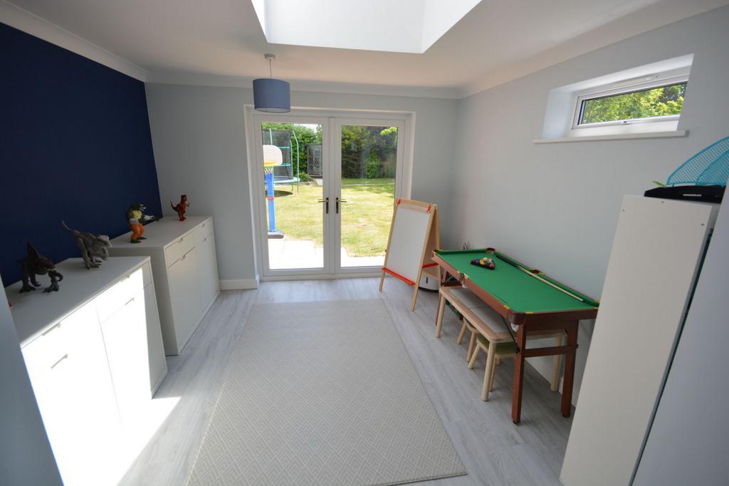 Office space/playroom