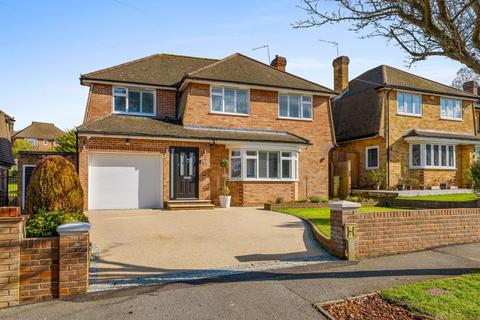 22 Elmfield Way, South Croydon, CR2 0ED