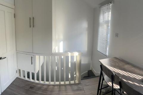 undefined, Top Floor Flat, 1 New Church Road, London, SE5