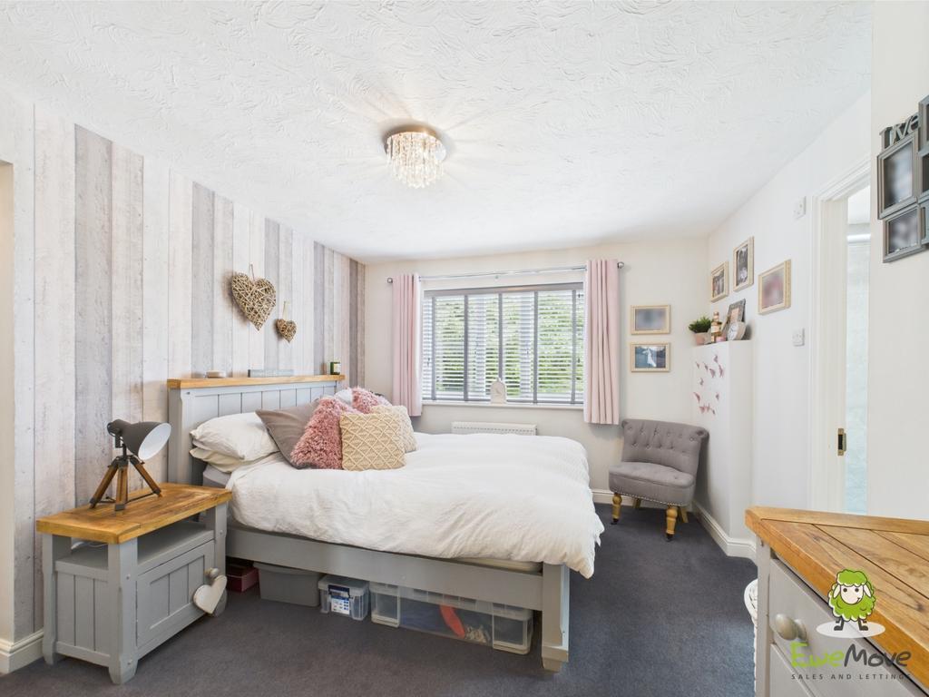 Ewe Move Estate Agents Basingstoke 7 Basingfield Cl