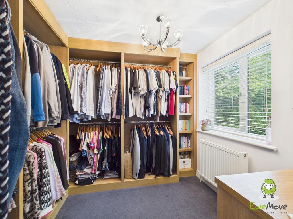 Ewe Move Estate Agents Basingstoke 7 Basingfield Cl