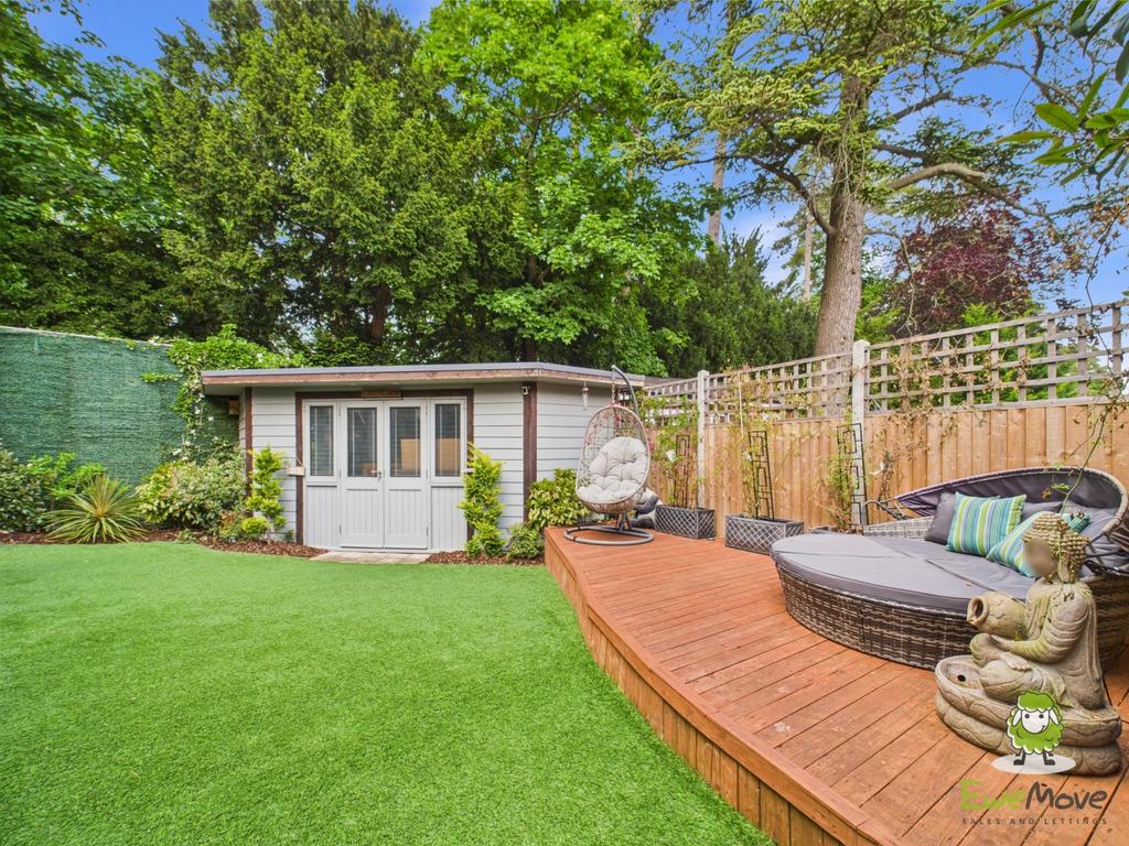Ewe Move Estate Agents Basingstoke 7 Basingfield Cl