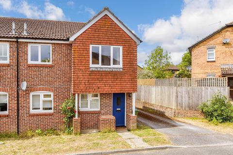 33 Windsor Close, Southwater, Horsham, RH13 9XH