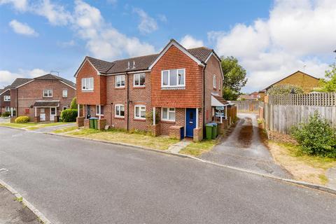 33 Windsor Close, Southwater, Horsham, RH13 9XH