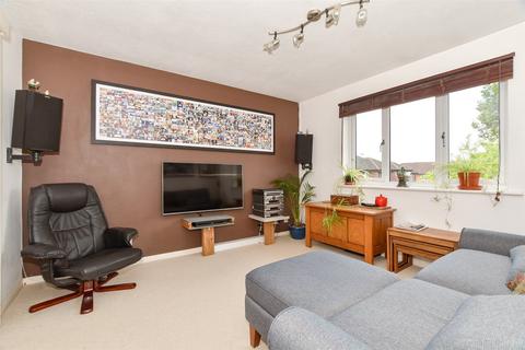 33 Windsor Close, Southwater, Horsham, RH13 9XH