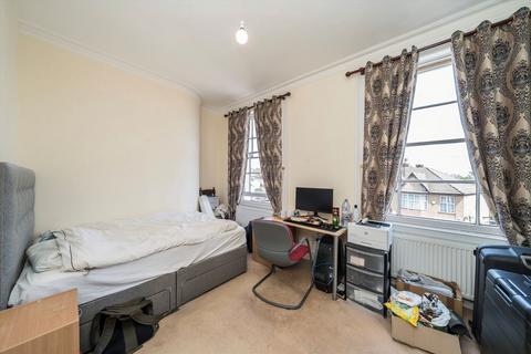 1 bedroom flat for sale, Montacute Road, London SE6