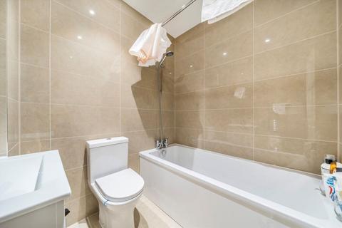 1 bedroom flat for sale, Montacute Road, London SE6