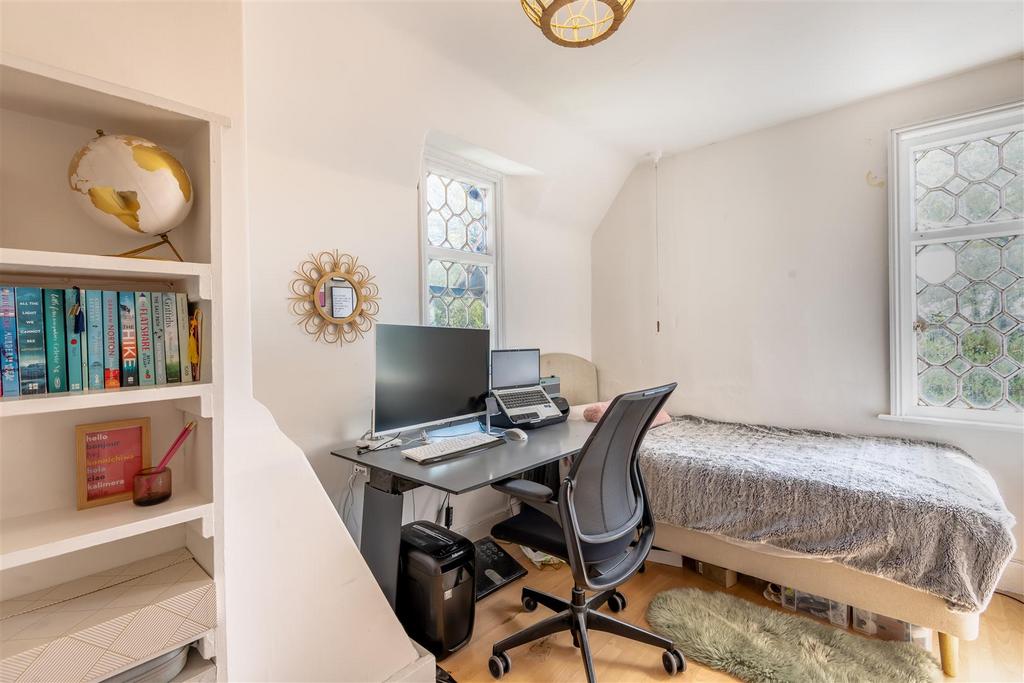 8649125-interior21.jpg