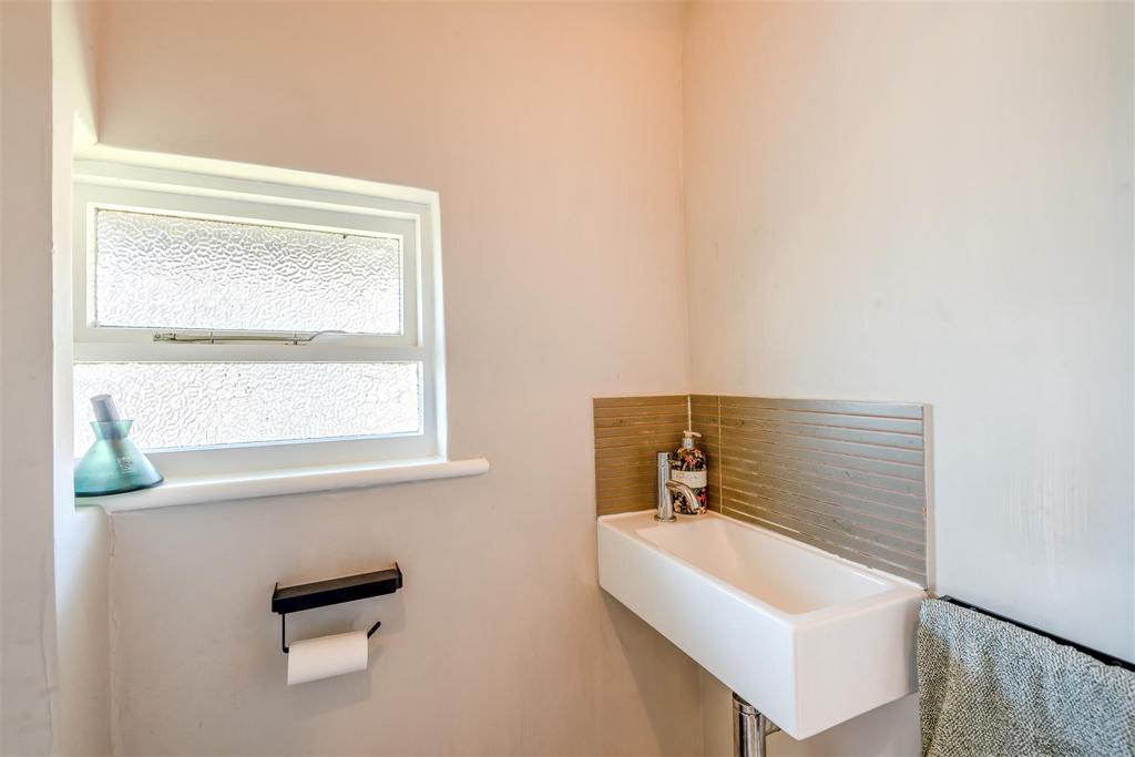 8649125-interior18.jpg