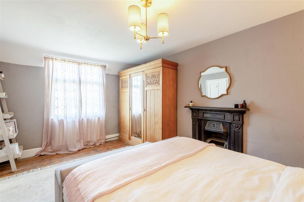8649125-interior17.jpg