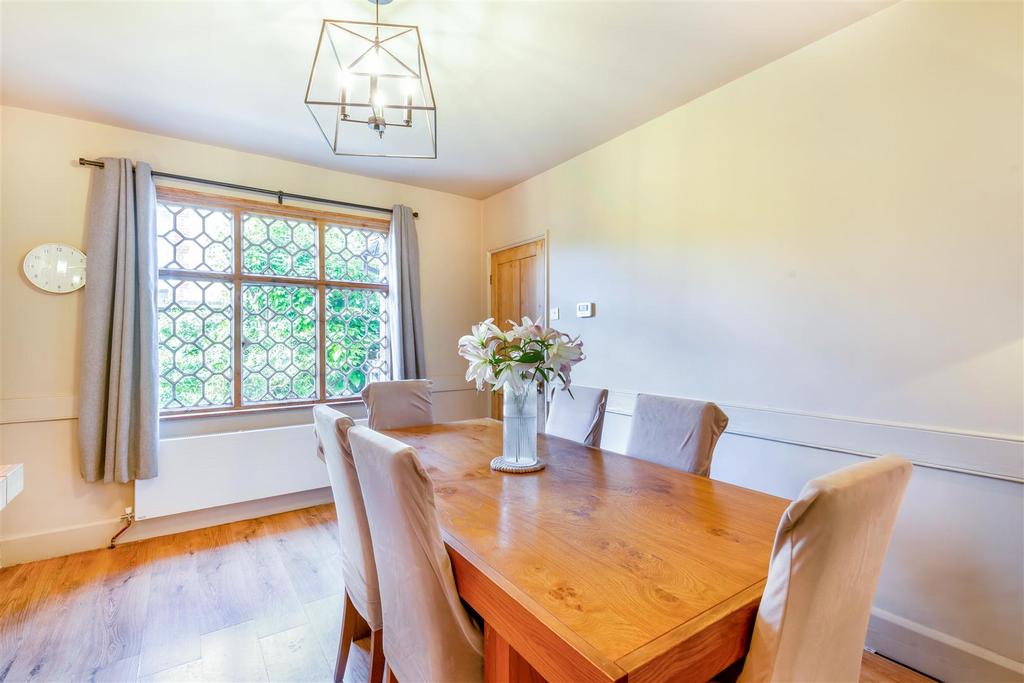 8649125-interior05.jpg