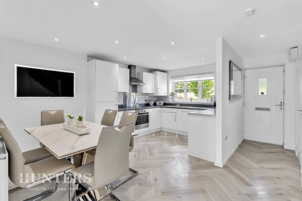 Dining kitchen