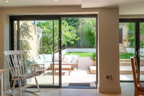 38 Russell Road, Buckhurst Hill, IG9 5QE