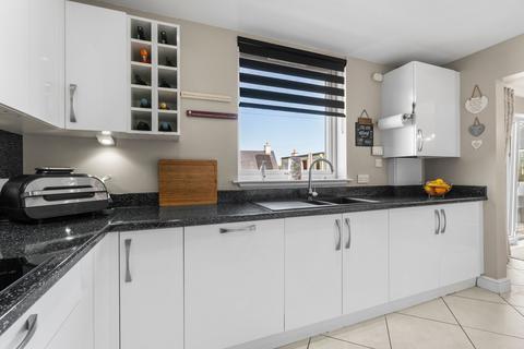 19 Ayr Road, Fisherton, Ayr, KA7 4LQ