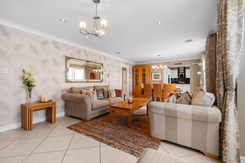 19 Ayr Road, Fisherton, Ayr, KA7 4LQ