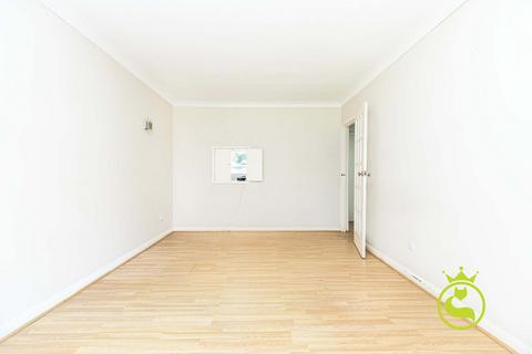 1 bedroom flat for sale, Steepdene, Poole BH14