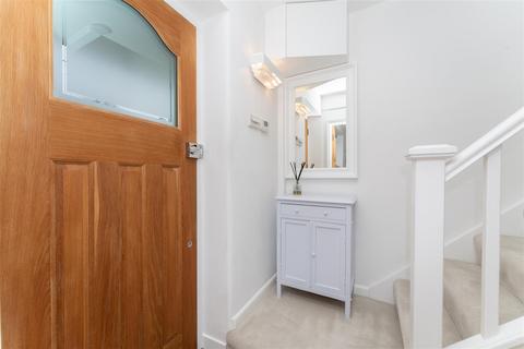 36 Stephenson Road, London, W7 1NW