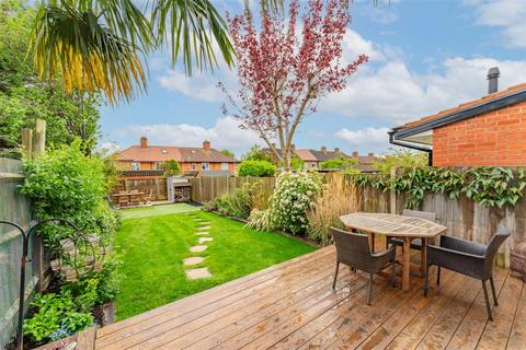 36 Stephenson Road, London, W7 1NW
