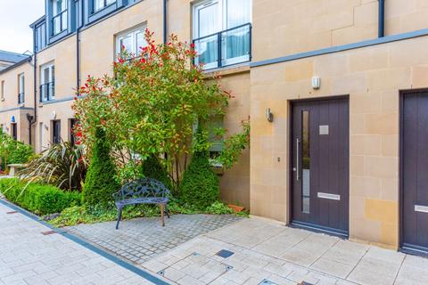 4 bedroom terraced house to rent, 36 Larkfield Gardens, Trinity, Edinburgh, EH5
