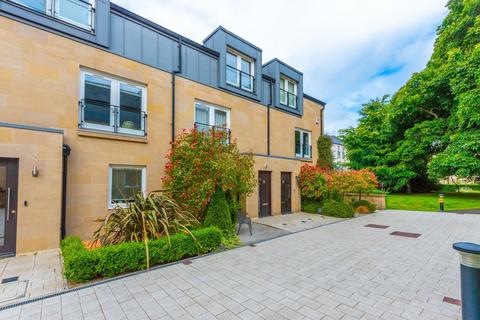 4 bedroom terraced house to rent, 36 Larkfield Gardens, Trinity, Edinburgh, EH5