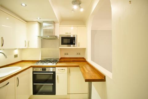 2 bedroom apartment to rent, Richmond Park Road, Bristol BS8