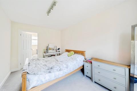 26 Charterhouse Close, Brackley, NN13 6AP