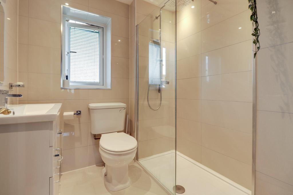 Main Shower Room