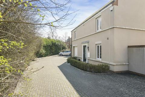 4 bedroom detached house for sale, Kempton Close, Bicester