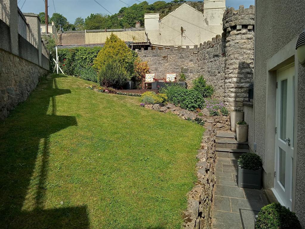 Bodlondeb 16 garden.jpg