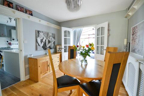 3 bedroom semi-detached house for sale, St. Catherines Street, Radcliffe-On-Trent, Nottingham
