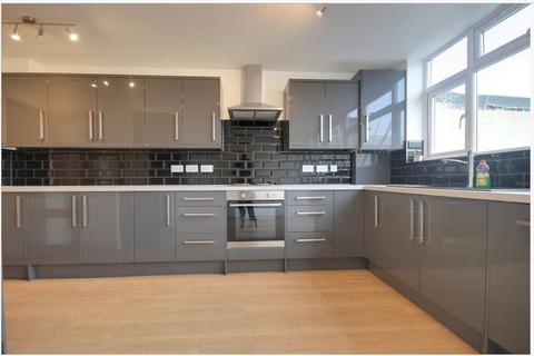 3 bedroom terraced house for sale, Overton Road, Leyton