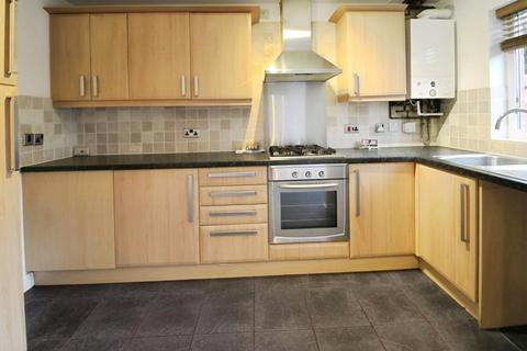 2 bedroom semi-detached house to rent, Petworth Close, Wythenshawe, Manchester, M22